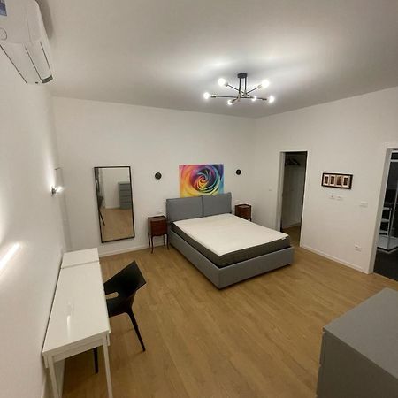 Trieste Centrale Luxury Apartament In Stile Moderno Buitenkant foto