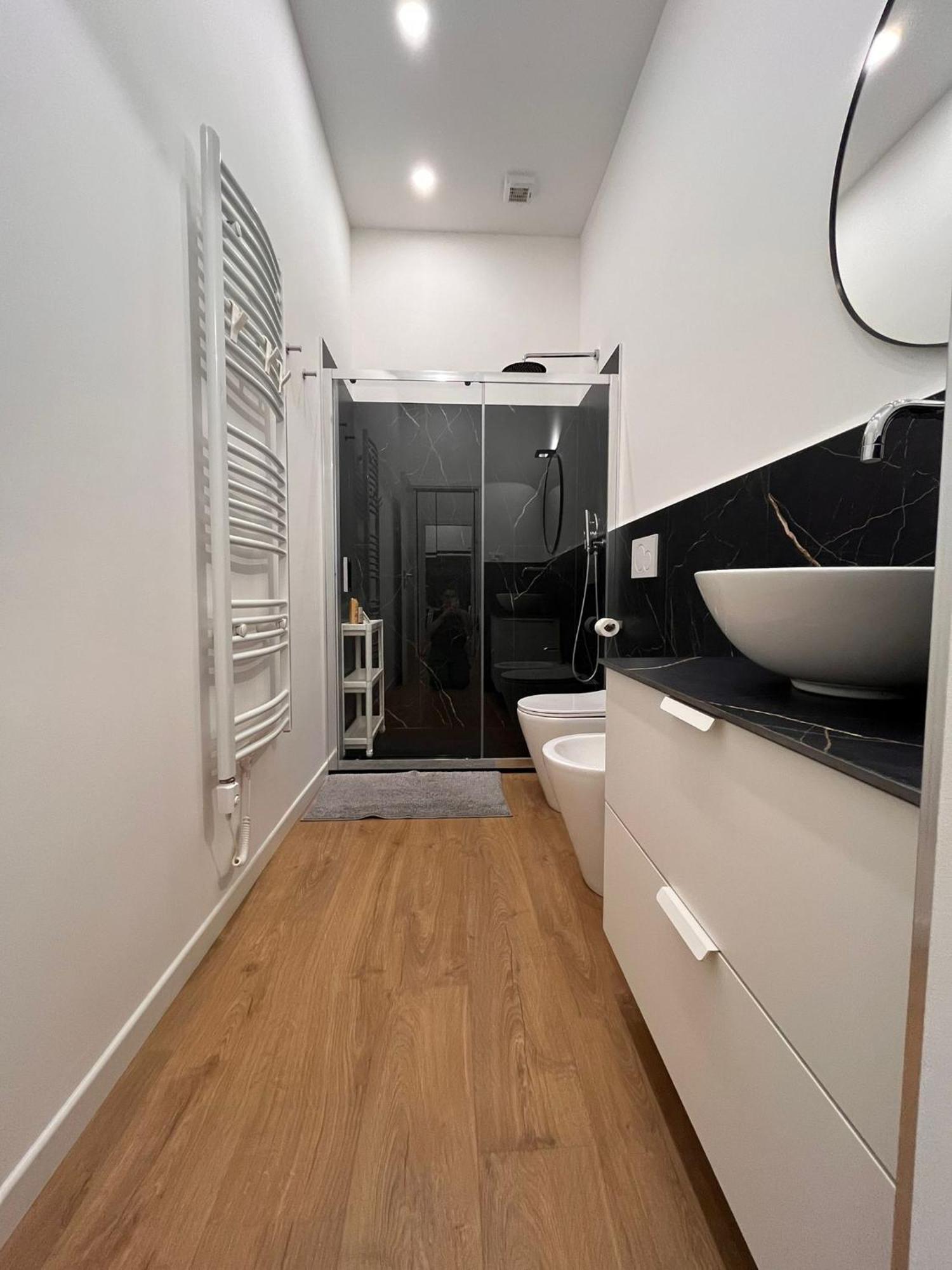 Trieste Centrale Luxury Apartament In Stile Moderno Buitenkant foto