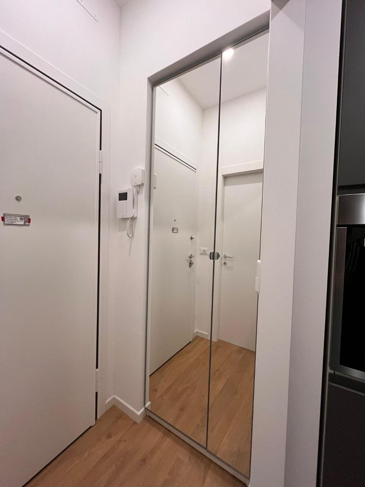 Trieste Centrale Luxury Apartament In Stile Moderno Buitenkant foto