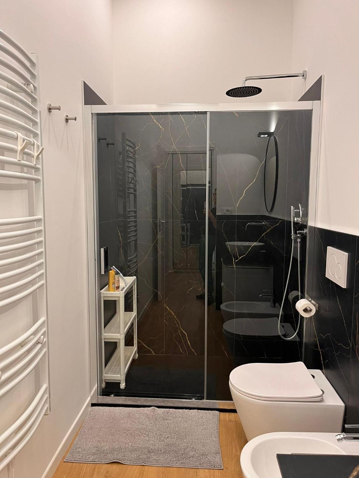 Trieste Centrale Luxury Apartament In Stile Moderno Buitenkant foto
