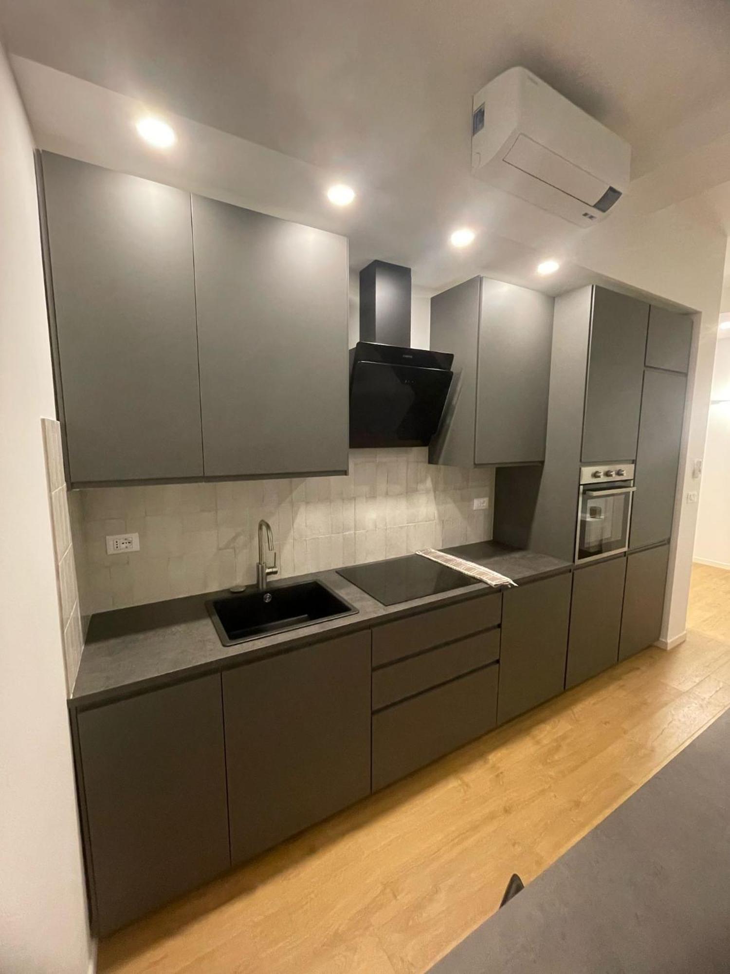 Trieste Centrale Luxury Apartament In Stile Moderno Buitenkant foto