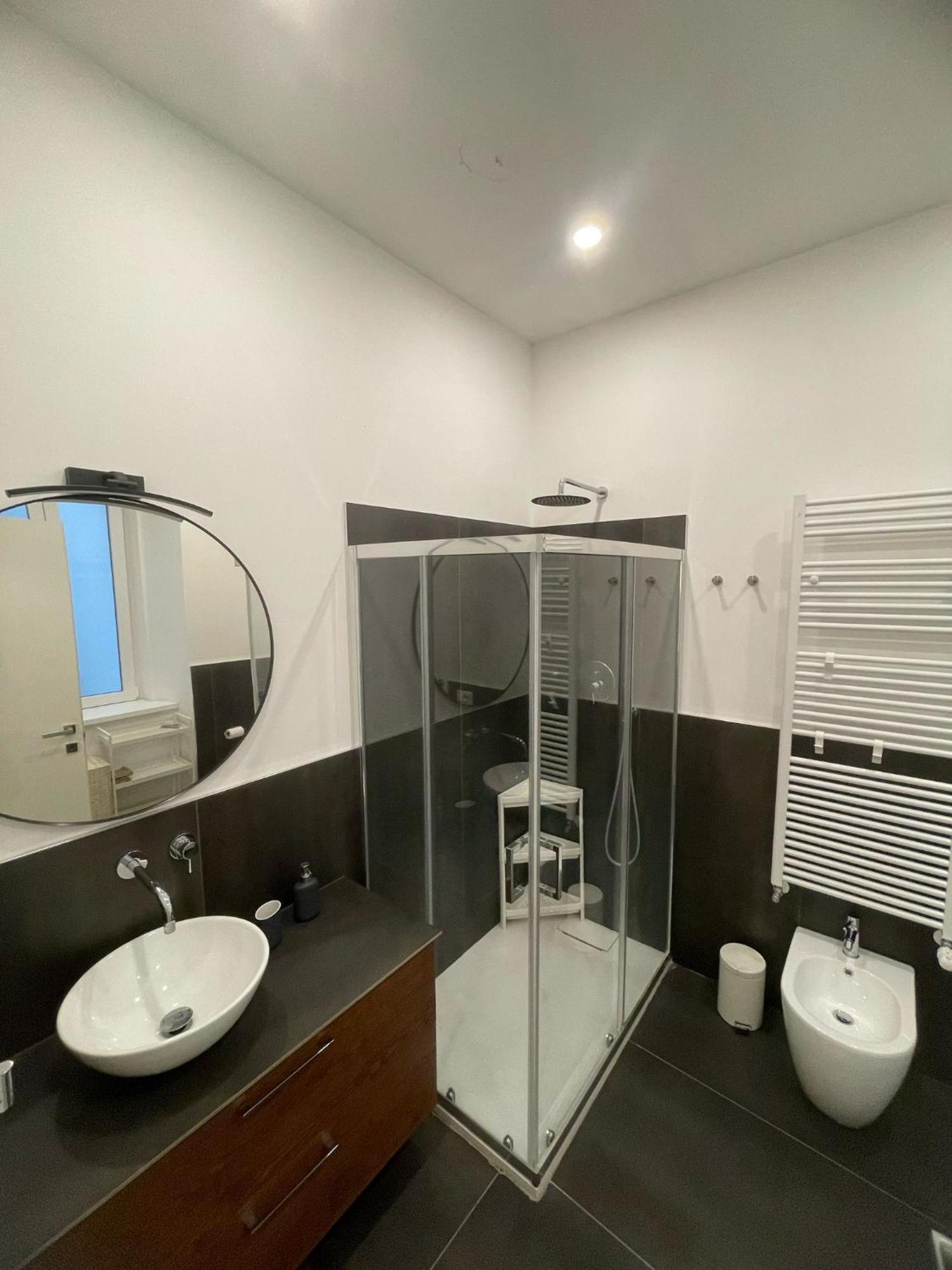 Trieste Centrale Luxury Apartament In Stile Moderno Buitenkant foto